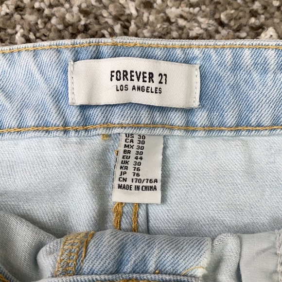 Jean Skirt - Picture 3 of 3